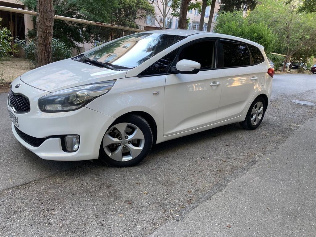 Kia Carens: 1.7 l 2014 il Universal — Avto, Bakı (2)