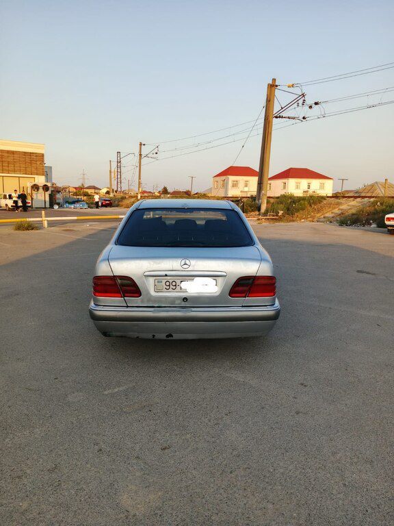 Mercedes E 220, 2.2 L, 1998 il, 350 000 km — Avtomobillər, Bakı (5)