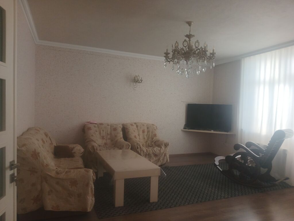 4 otaqlı mənzil – zövqlü interyer və tam mebel Xüsusiyyətlər: - Geniş — Daşınmaz əmlak, Bakı (2)