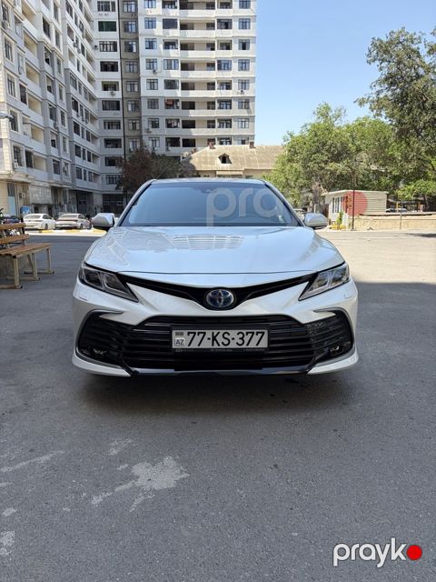 Toyota Camry, 2.5 L, 1.016 kWh, 2023 il, 16 200 km