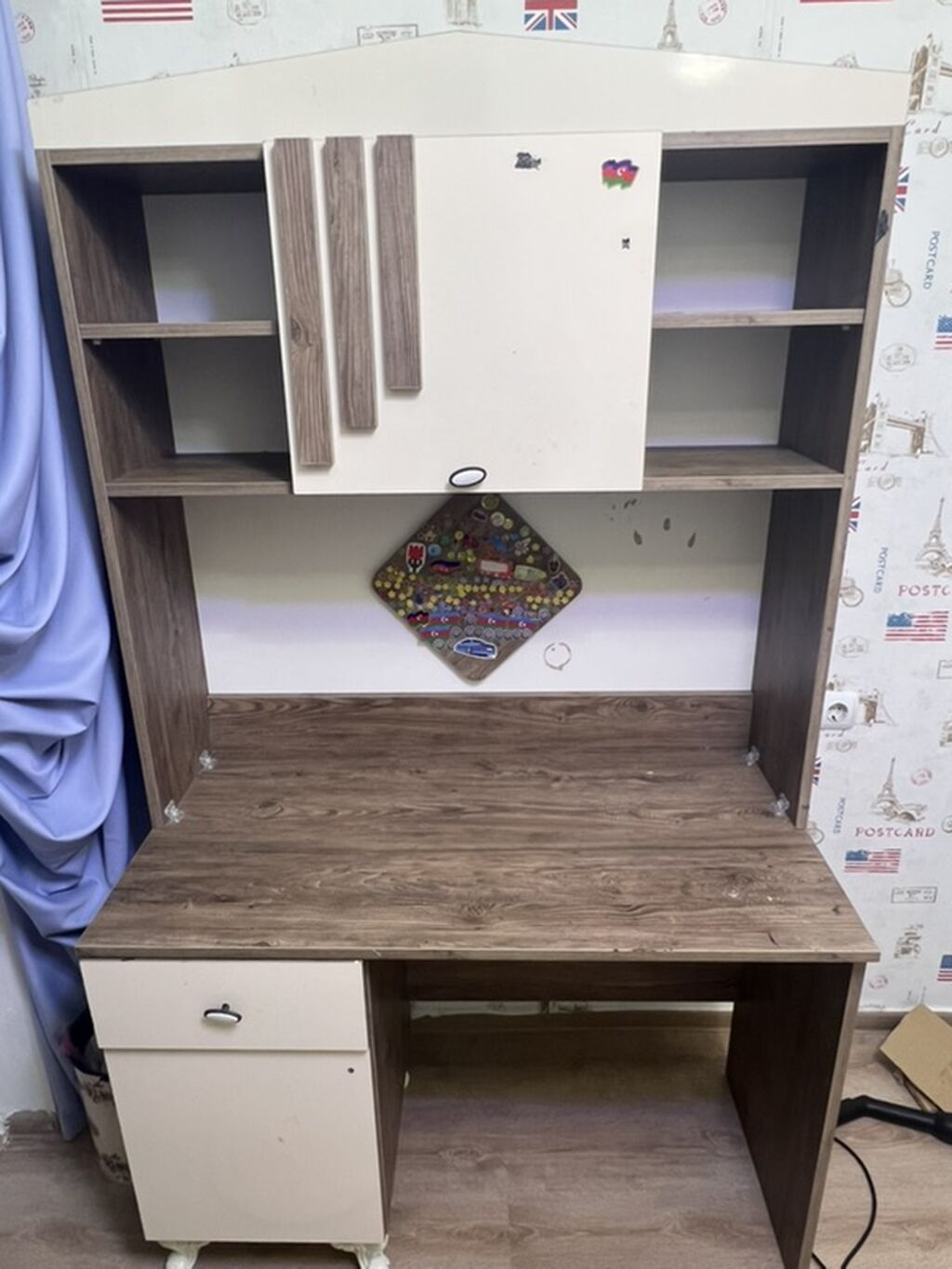Düz masa, Polkalı, Siyirməli, Teksturalı laminat — Mebel, Bakı (3)