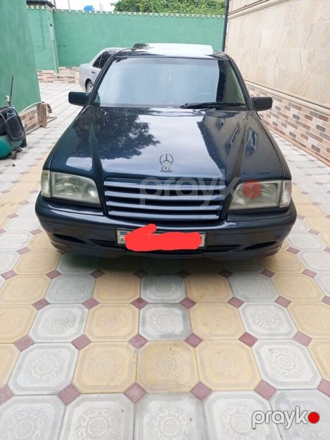 Mercedes C 200, 2.0 L, 1995 il, 452 312 km