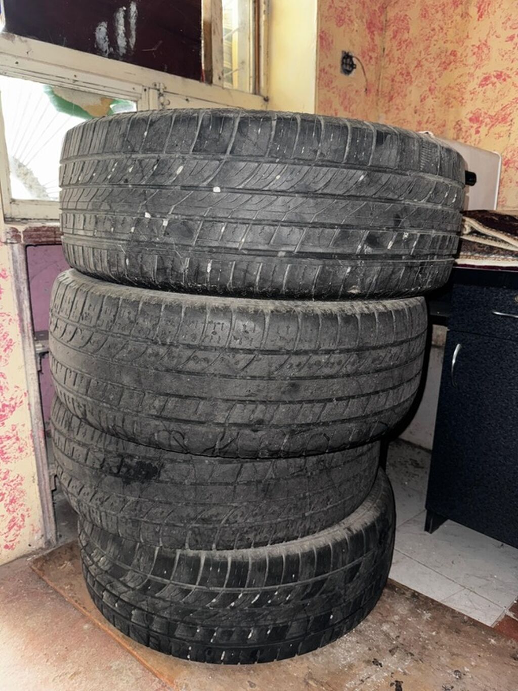 1 ededi 25 Azn 4 ədəd avtomobil şini - Ölçü: 235/55 R18 - Yük/sürət — Təkərlər, Bakı (4)