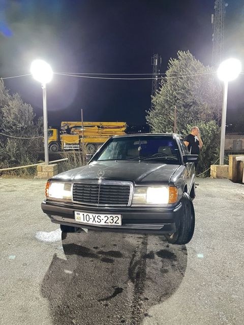 Mercedes 190, 2.3 L, 1993 il, 300 000 km — Bakı