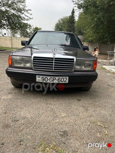 Mercedes 190, 2.0 L, 1993 il, 553 880 km