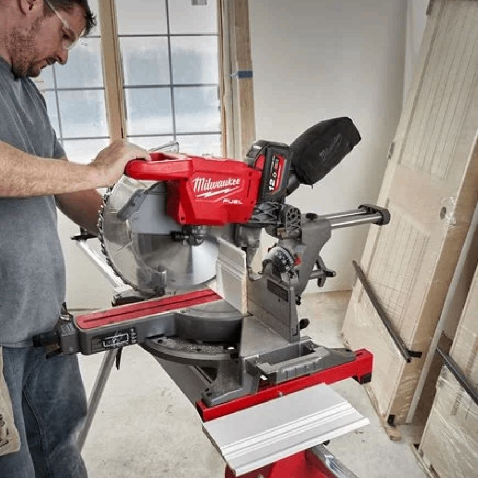 Künc kəsən mişar Milwaukee M18FMS305-121 (SET+1X12.0) — Mallar, Bakı (2)
