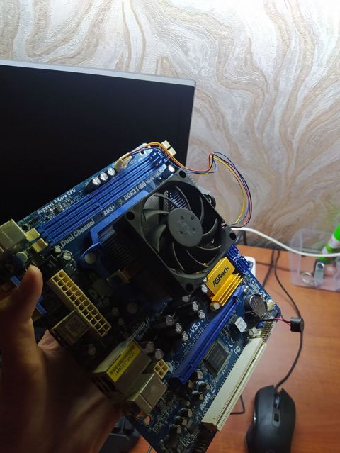 ASRock ana plata + CPU soyuducu Xüsusiyyətlər: - Model: ASRock (şin — Mehdiabad