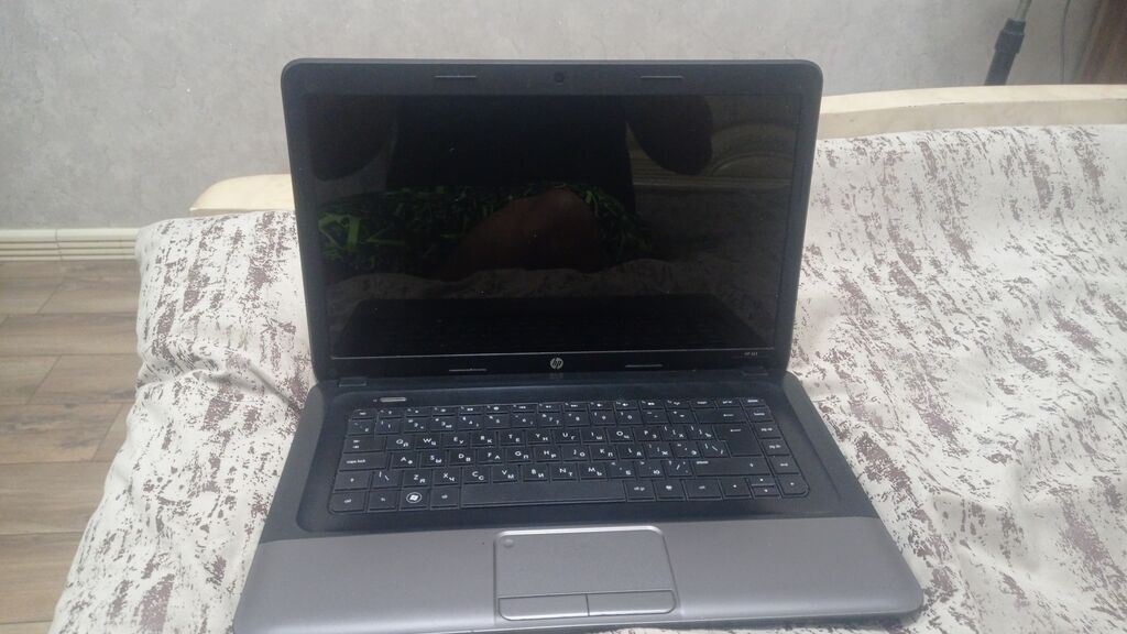HP noutbuk - Ekran: təxminən 15.6" parlaq panel - Klaviatura: tam — HP, Bakı