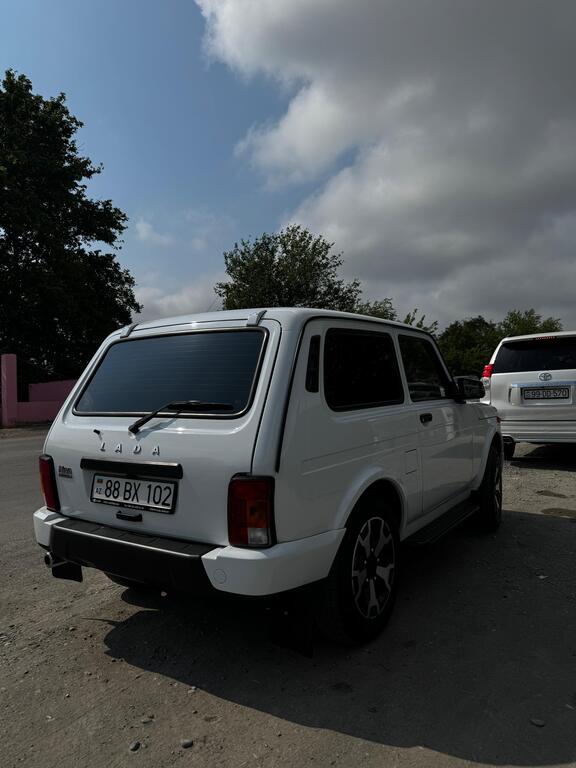Lada (VAZ) Niva, 1.7 L, 2024 il, 21 000 km — Avtomobillər, Bakı (11)
