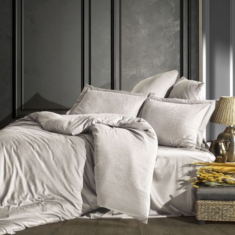 Tekstil yataq dəsti Şahəsər Jakarlı Saten Austin CK Krem — Bakı