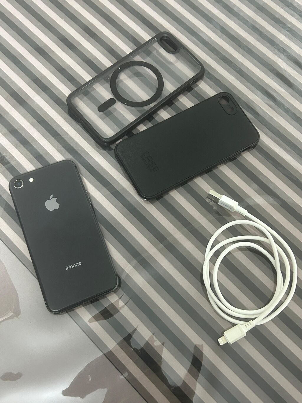 IPhone 8, Qara, Simsiz şarj — Apple iPhone, Digah (4)