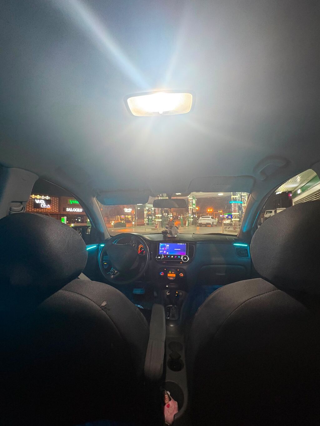 Kia Rio sedan – gümüş rəng, arxa ötürücülük işıqları LED görünüşlü — Avto, Bakı (4)