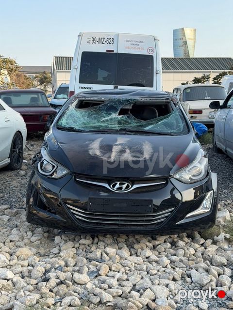 Hyundai Elantra, 1.8 L, 2015 il, 166 567 km