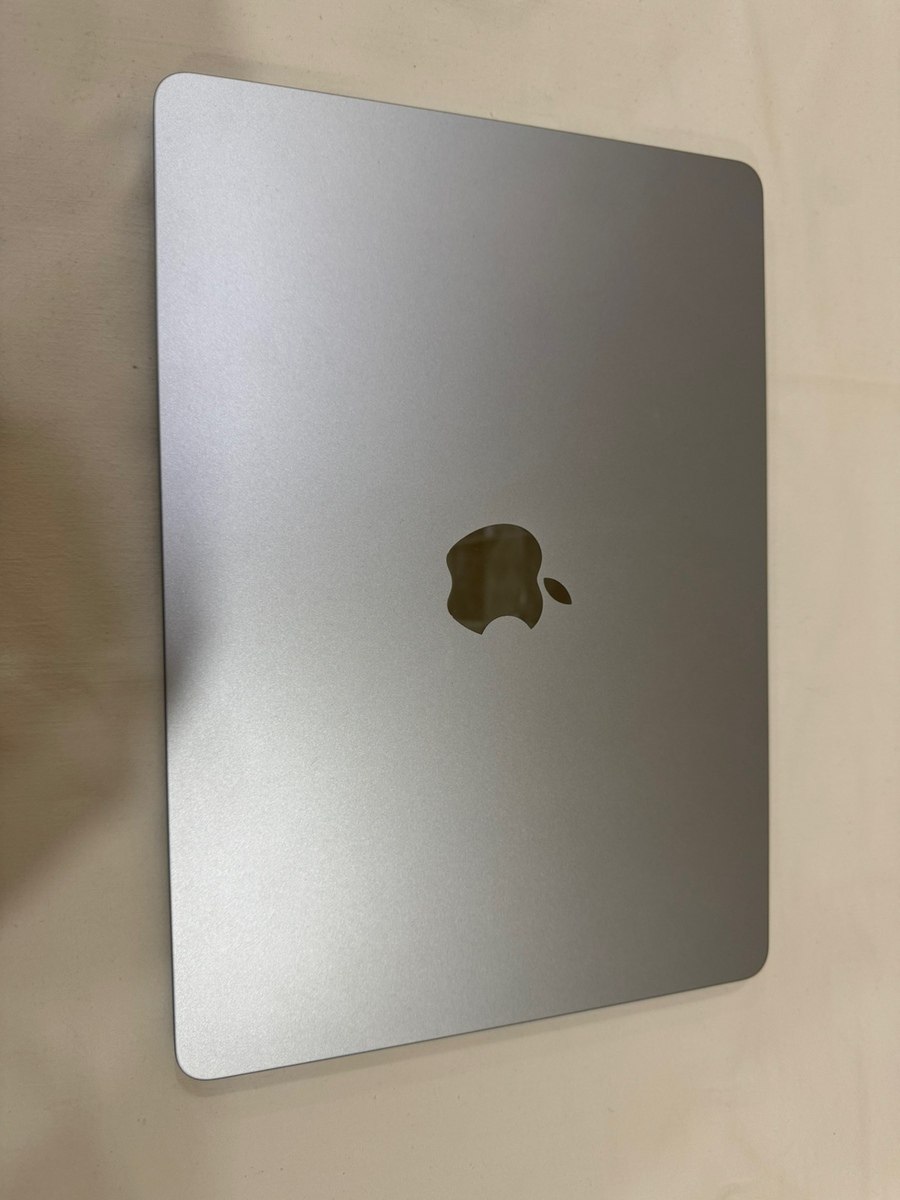 Apple MacBook Air M4 13-inch Sky Blue 16/256 gb — Elektronika, Bakı (3)