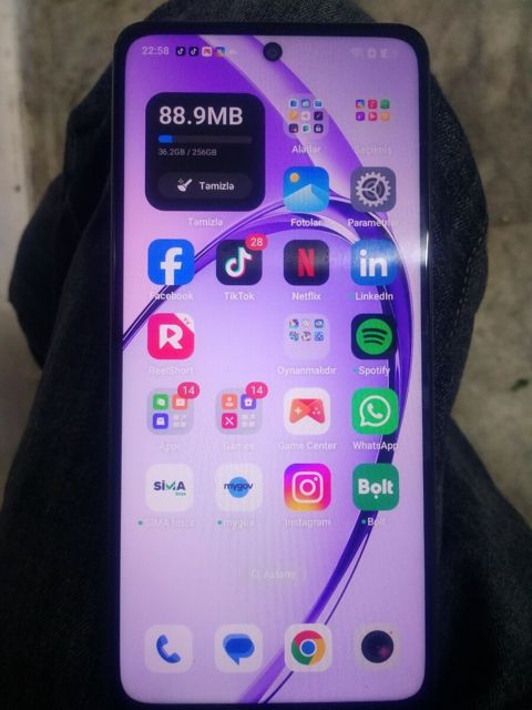 Oppo A3 Sparkle Black 256GB/6GB — Bakı