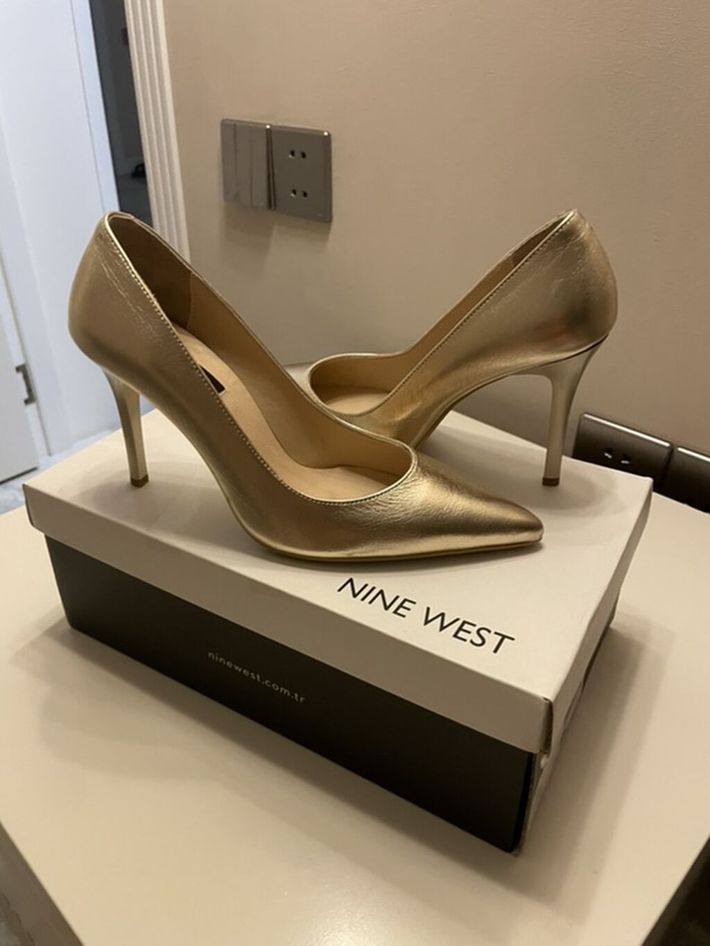 Nine West qadın klassik stilettosu - Model: Nine West nasos tipli — Şəxsi əşyalar, Bakı (2)