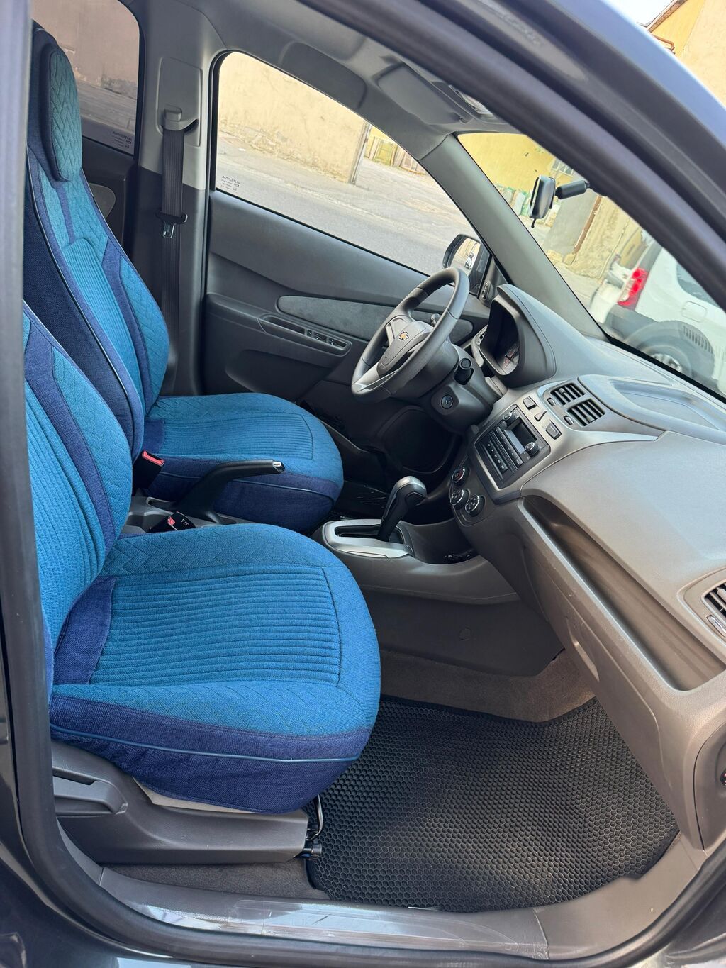 Chevrolet Cobalt sedan - Kuzov: 4 qapılı sedan, tünd boz rəng — Avto, Bakı (4)