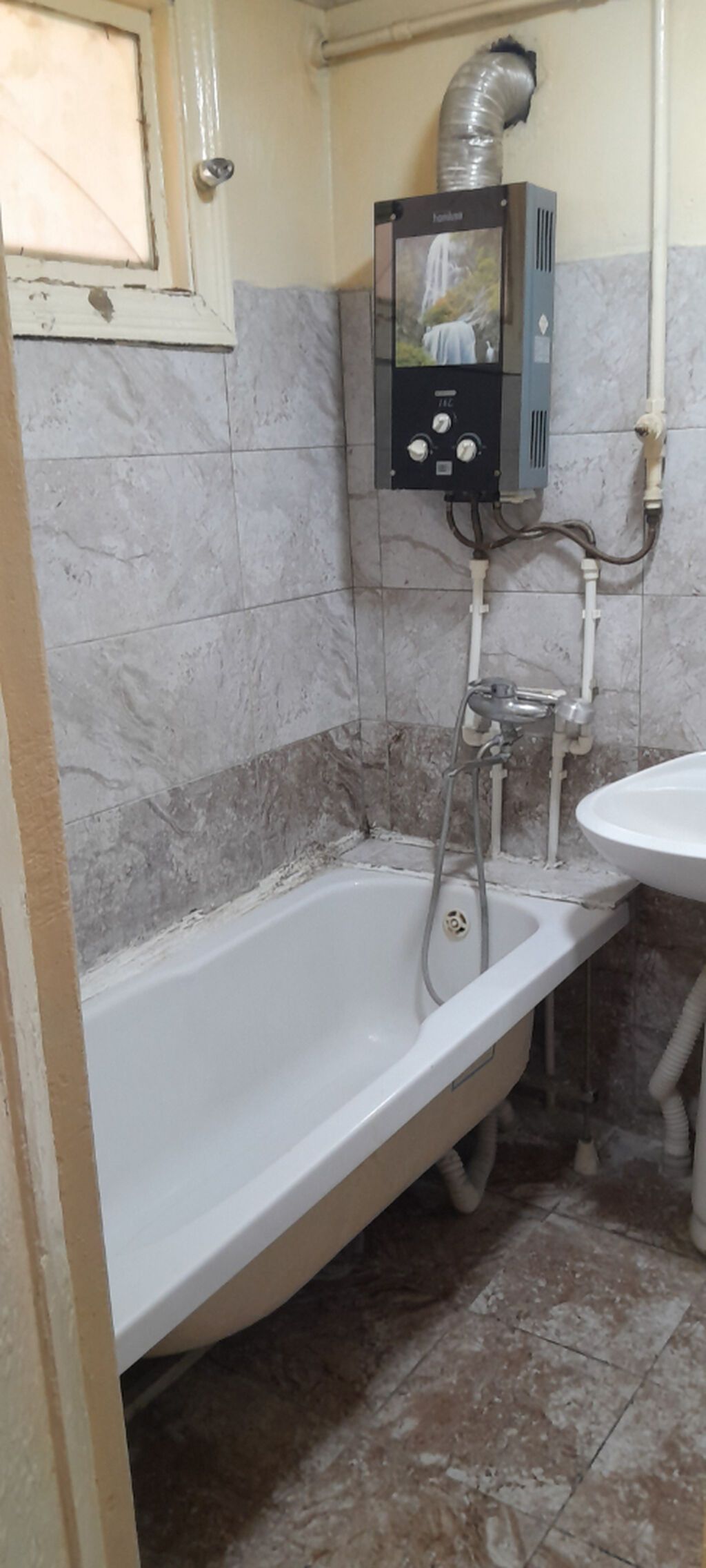Biləcərdə avtovağzal metrosuna və avtovağzal beynəlxalq sərnişin — Daşınmaz əmlak, Bakı (2)