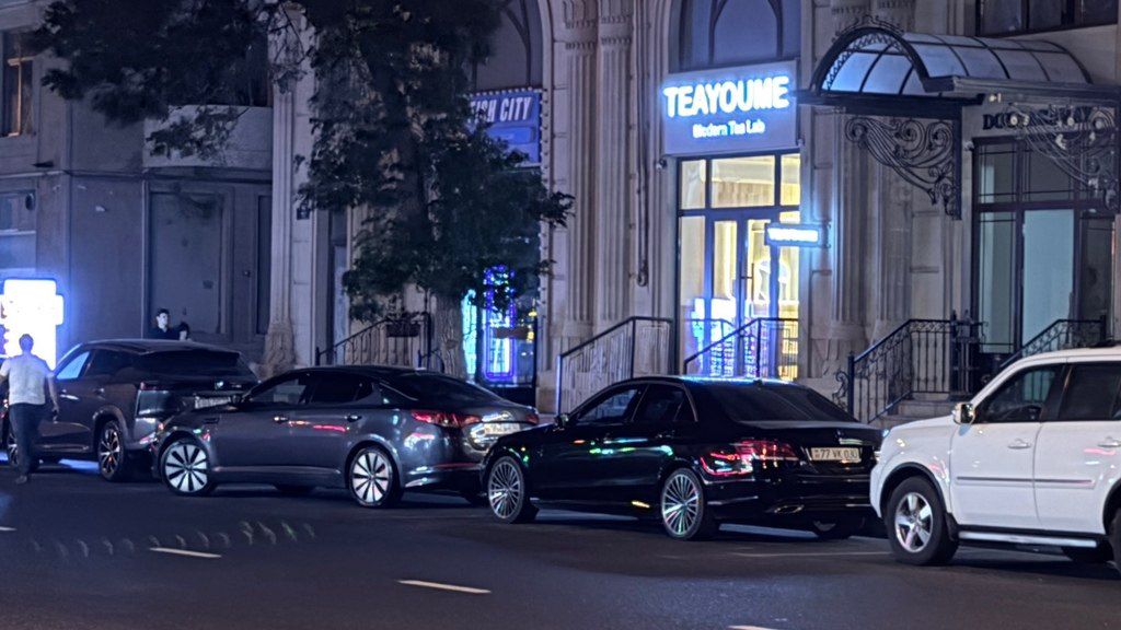 Mercedes E 250, 2.1 L, 2015 il, 270 000 km — Avtomobillər, Bakı (6)