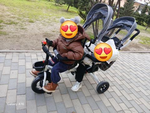 Salam,ekizlər üçün velosiped kalyaska. 150 azn. Real alıcıya endirim — Bakı
