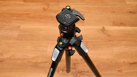 Manfrotto 055 — Bakı
