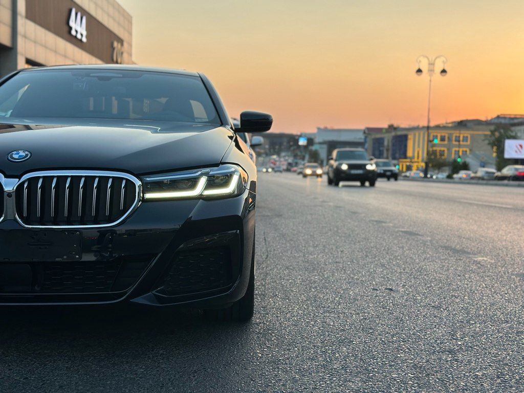 BMW 530e, 2.0 L, 12 kWh, 2022 il, 72 000 km — Avtomobillər, Bakı (5)