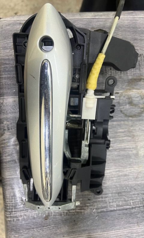 BMW qapı dəstəyi — Bakı