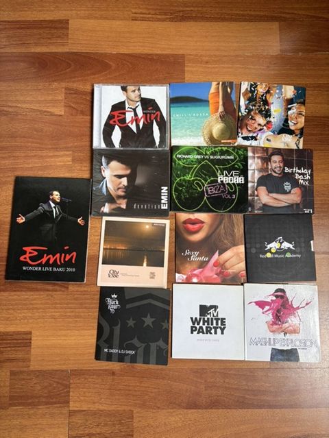 Audio CD-lər dəsti Məzmun: - Emin – Wonder (CD) - Emin – Devotion — Bakı