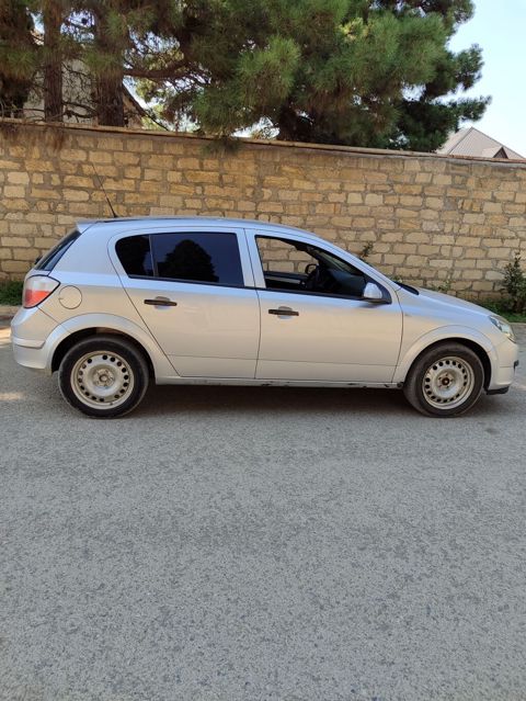 Opel Astra: 1.3 l 2006 il 377000 km Hetçbek — Gəncə