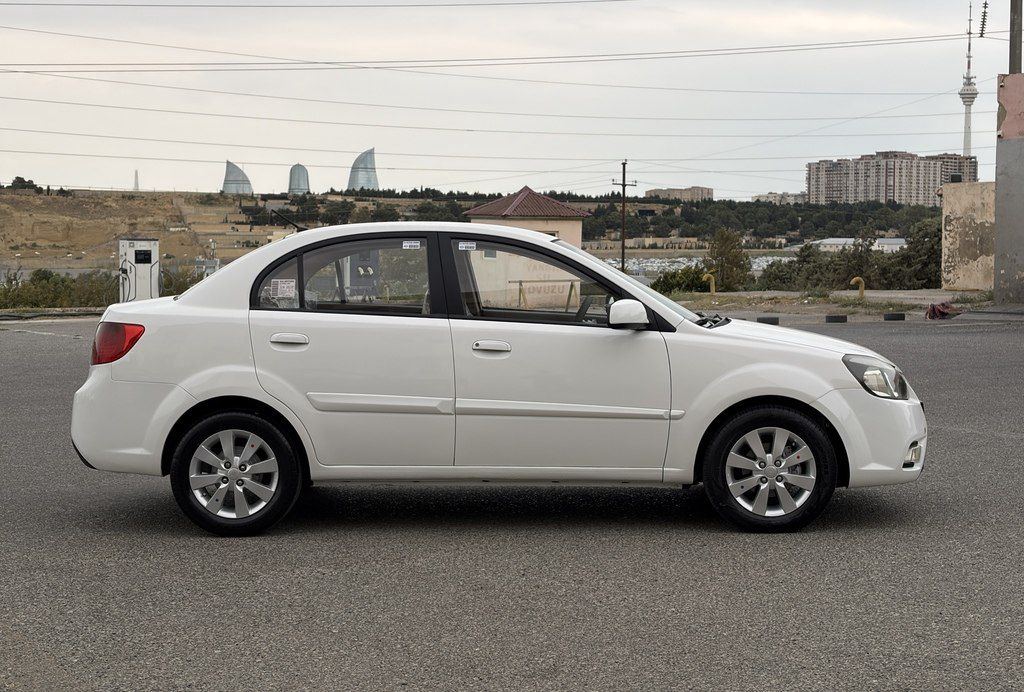 Kia Rio, 1.4 L, 2011 il, 213 000 km — Avtomobillər, Bakı (6)