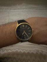 Curren kişi qol saatı - Minimalist dizaynlı qara siferblat, qızılı — Nurlan