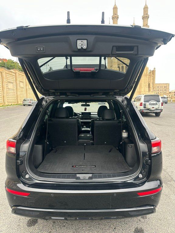 Mitsubishi Outlander, 2.5 L, 2022 il, 44 445 km — Avtomobillər, Bakı (5)