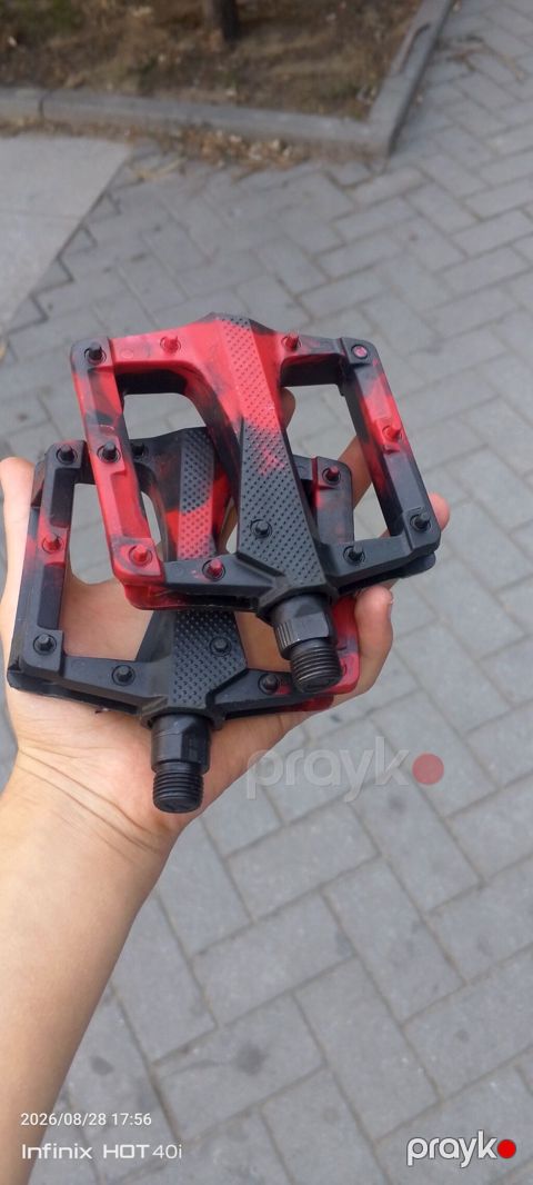 Velosiped üçün platforma pedalları (cüt) - Rəng: qara/qırmızı — Bakı