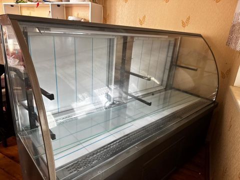 Endirim Olundu: Şirniyyat vitrini təzədir, qətiyyən istifadə