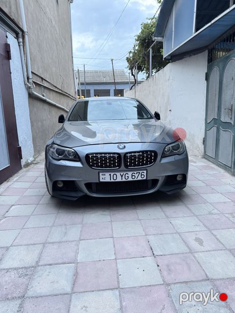 BMW 528, 2.0 L, 2014 il, 230 000 km