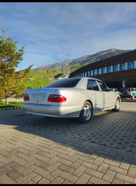 Mercedes E 200, 2.0 L, 2000 il, 525 000 km — Avtomobillər, Quba (4)