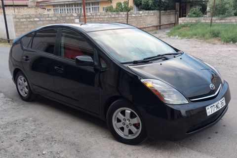 Toyota Prius, 1.5 L, 1.3 kWh, 2008 il, 347 000 km — Salyan