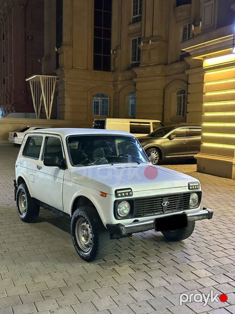 Lada (VAZ) Niva, 1.7 L, 2003 il, 263 263 km