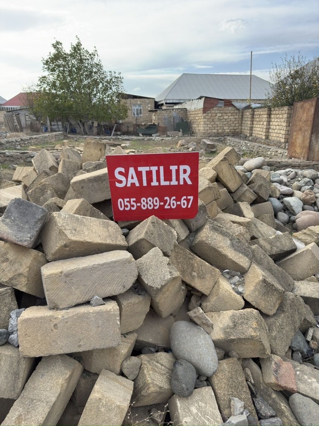 Salam Göygöl Vüsal restoran arxası dənədi çıxarış 5 sotdu — Təmir və inşaat, Gəncə (8)