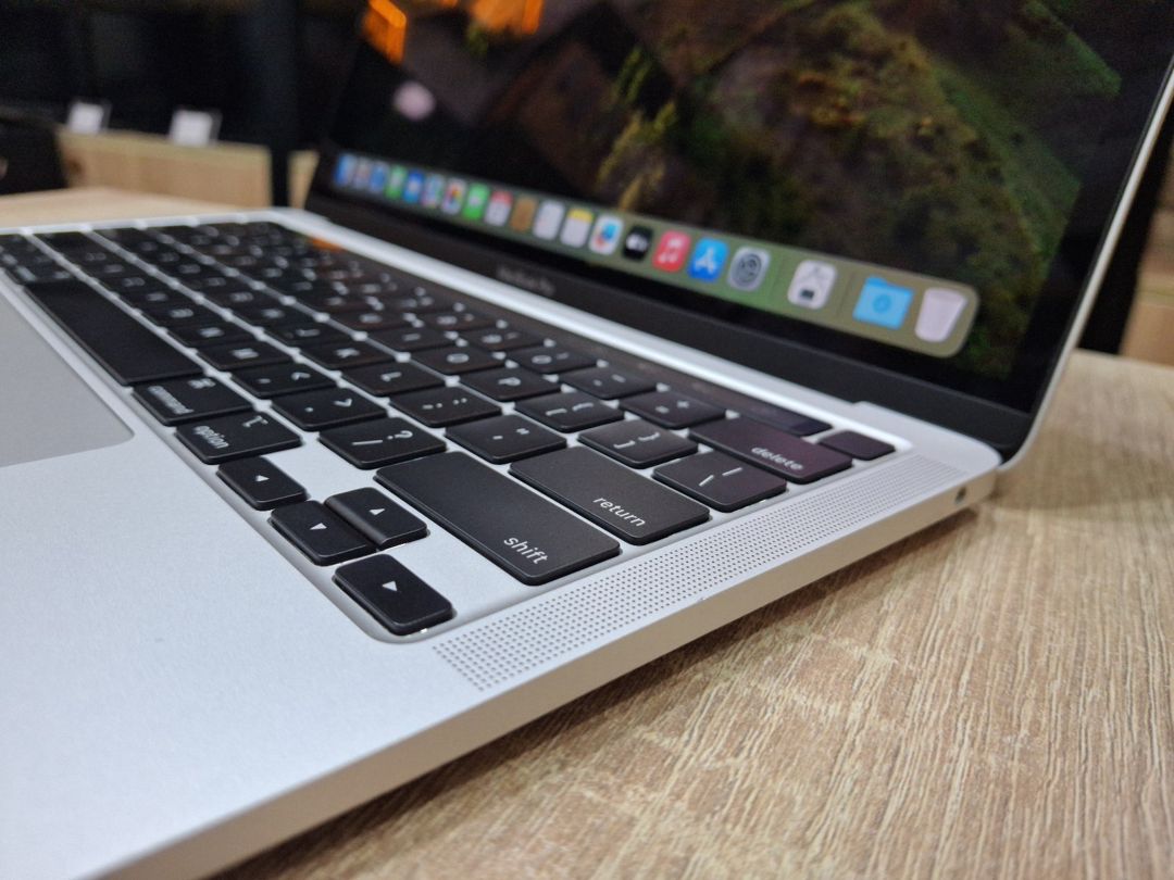 Apple Macbook M2 Pro 8/256 88% pil — Elektronika, Bakı (7)