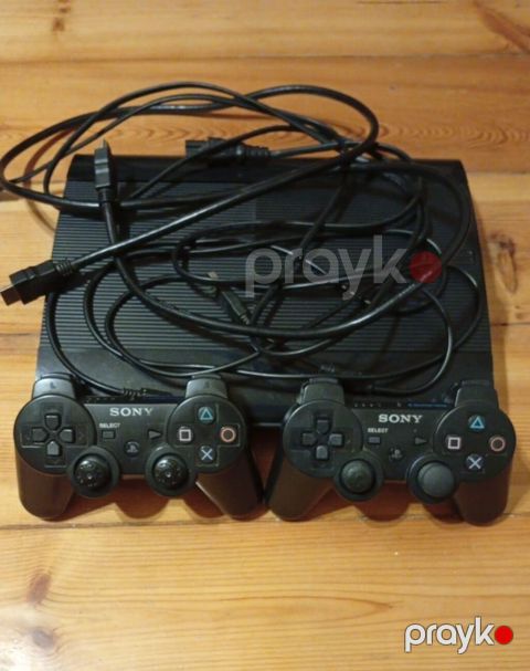 Sony PlayStation 3 Super Slim satılır 46 oyun 1 original pult 1 a