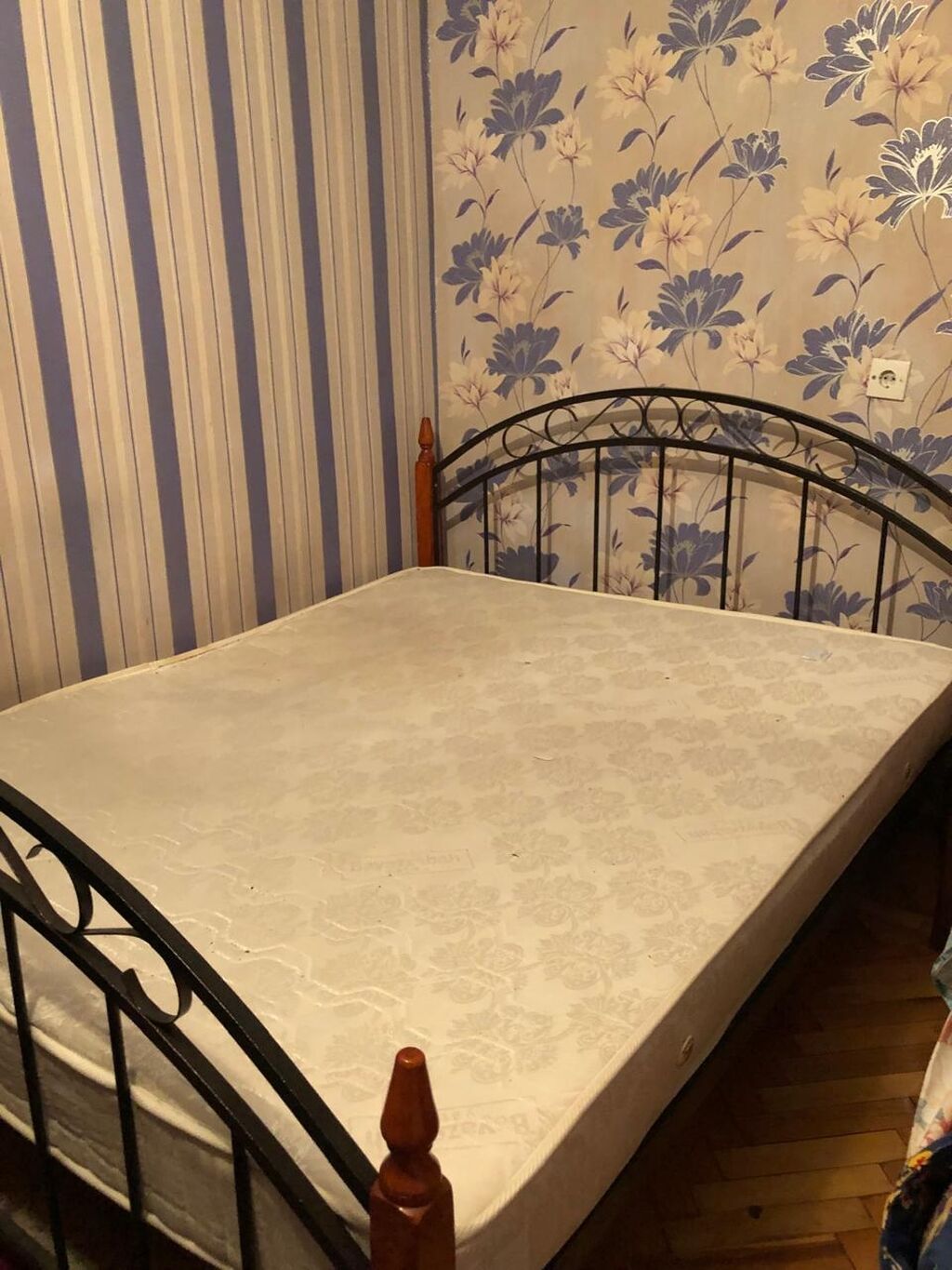Metall çarpayı çarpayı başlığı və ayaq hissəsi ilə - Ölçü: təxmini 2 — Mebel, Digah (2)