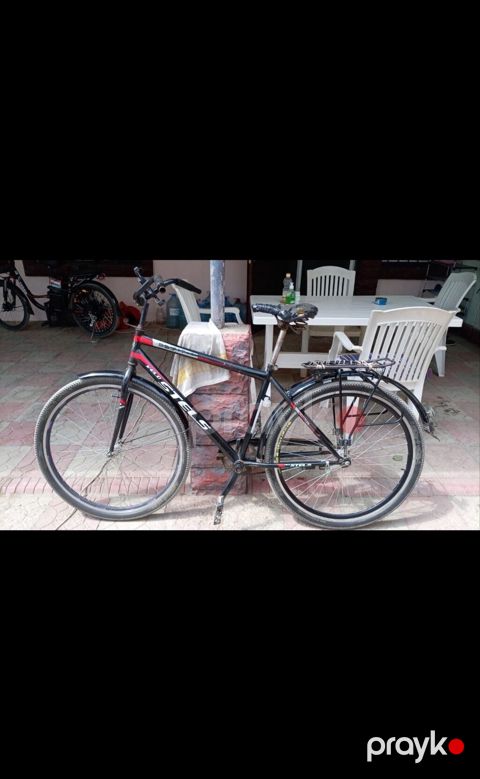 Stels şəhər/trek tipli velosiped - Geniş, möhkəm polad çərçivə - 28"