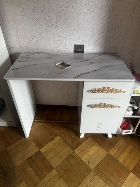 Düz masa, Siyirməli, Polkalı, Laminat, Kredit yoxdur — Bakı
