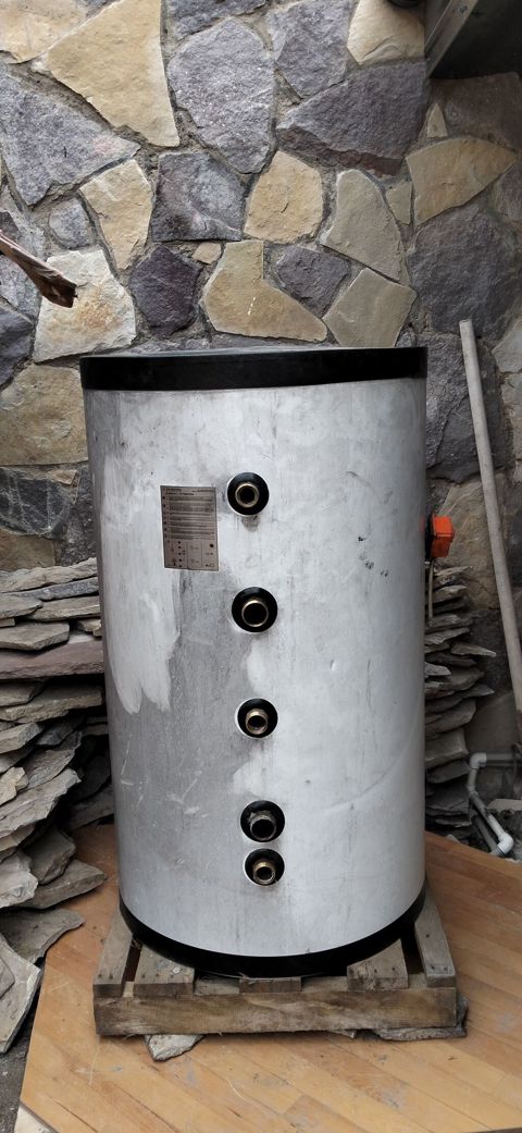 Boiler.Islenmis.Icinin erpi temizlenmelidir.300 litr.Qiymet son — Bakı