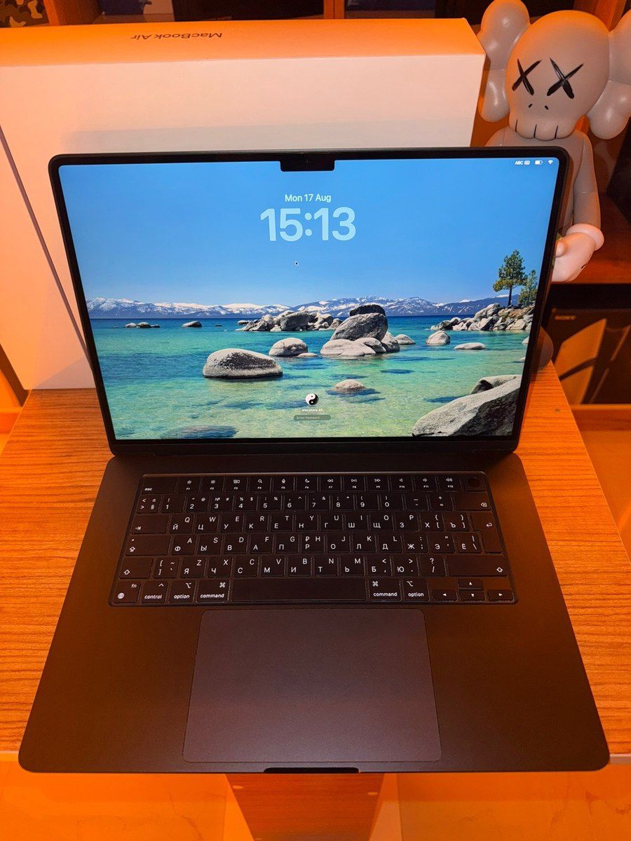 Apple MacBook Air M3 15” — 8GB / 256GB — Elektronika, Bakı (3)