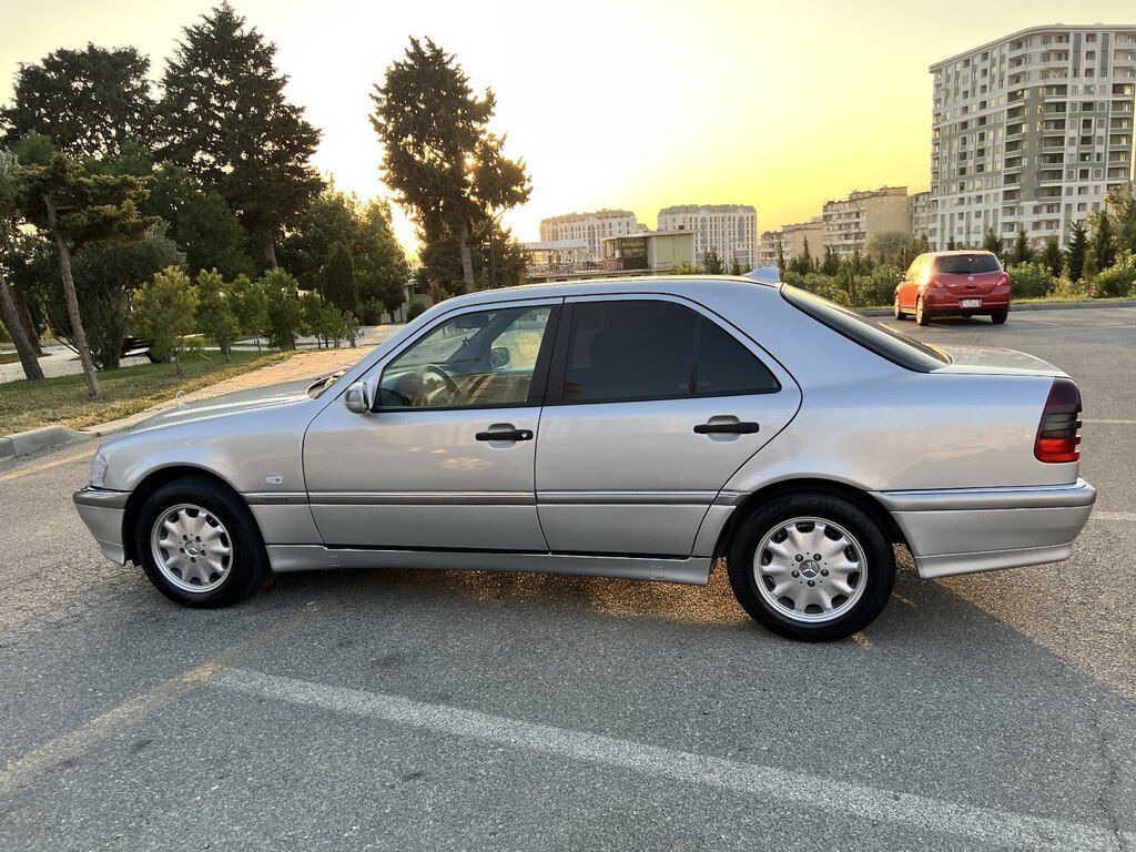 Mercedes C 200, 2.0 L, 1999 il, 350 000 km — Avtomobillər, Bakı (8)