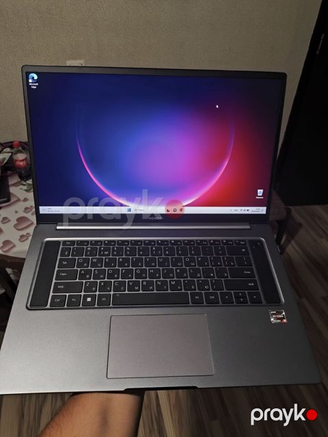 Honor MagicBook 16 Nodbuk Rusiyadan Alinib Ve Demey Olar Islenmeyib — Bakı