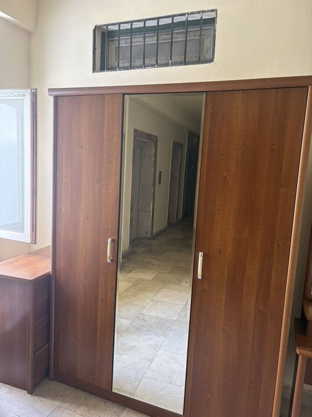 Yataq otağı mebel dəsti – qoz rəngində - Geniş 3 qapılı şkaf: orta — Mebel, Bakı (3)