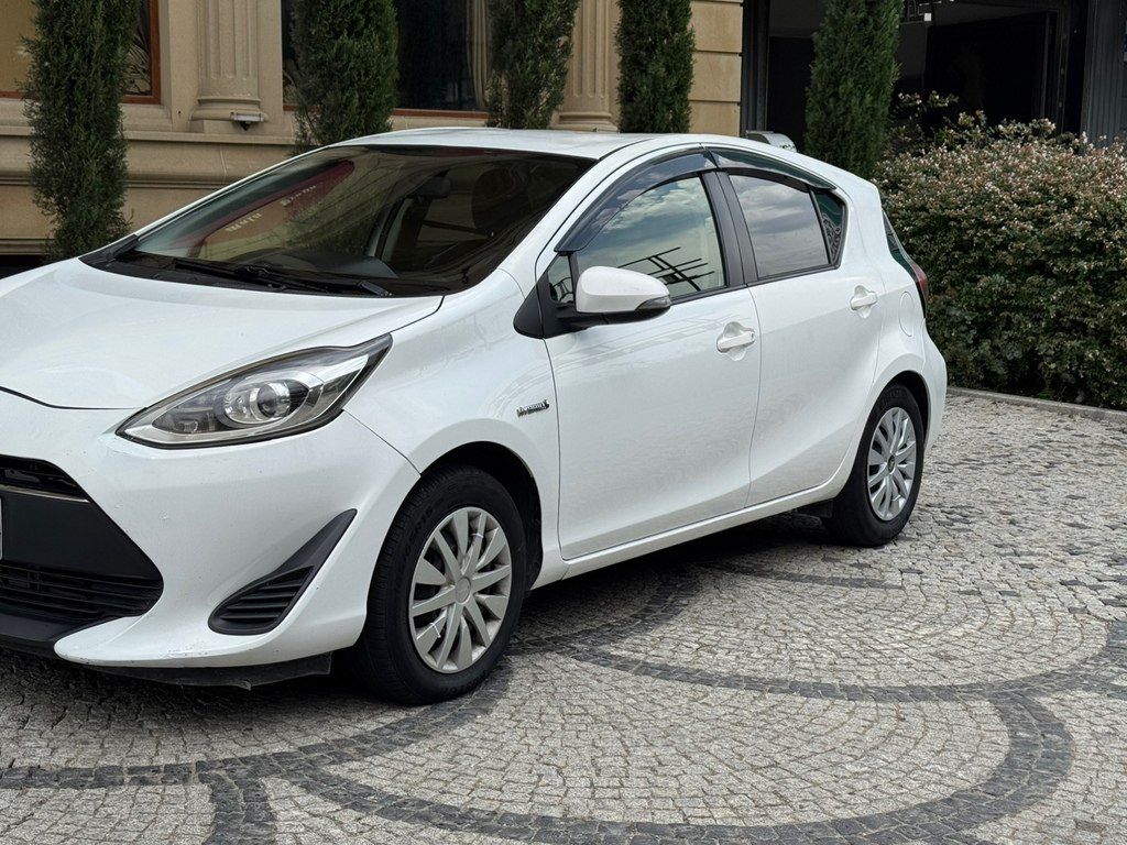 Toyota Aqua, 1.5 L, 0.87 kWh, 2017 il, 149 000 km — Avtomobillər, Bakı (2)